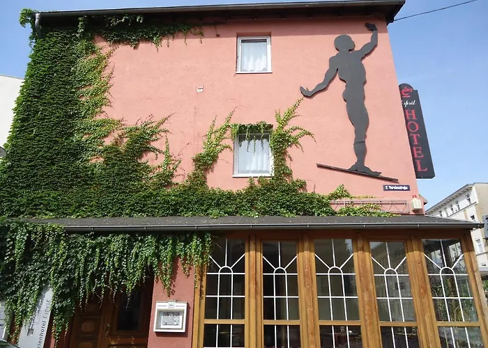 Esprit Halle (Saale)